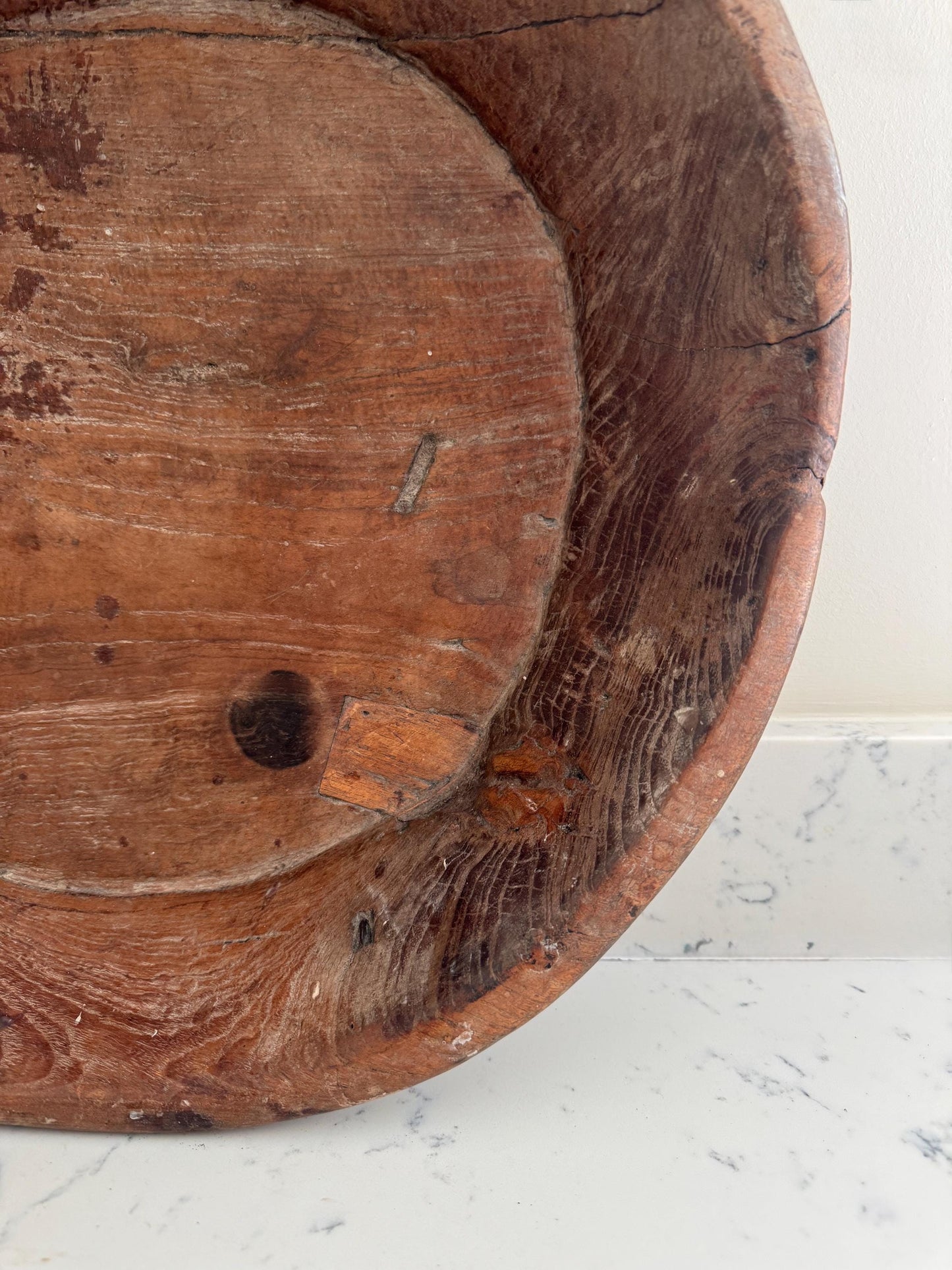 BEAUTIFUL ANTIQUE WOODEN BOWL