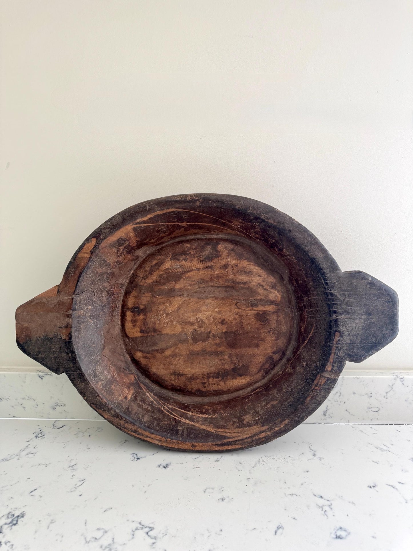 BEAUTIFUL ANTIQUE WOODEN BOWL