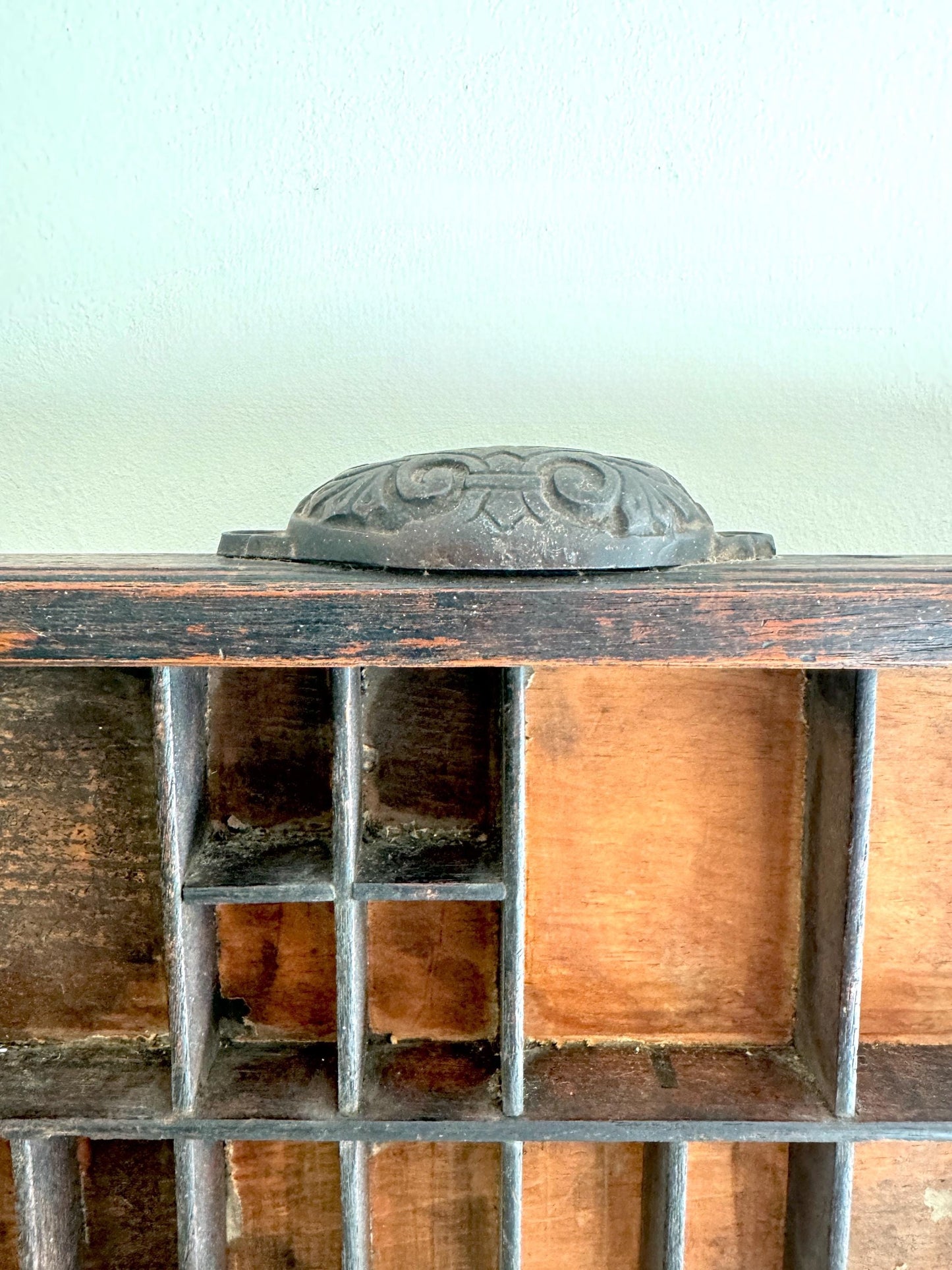 ANTIQUE ENGLISH LETTERPRESS TRAY