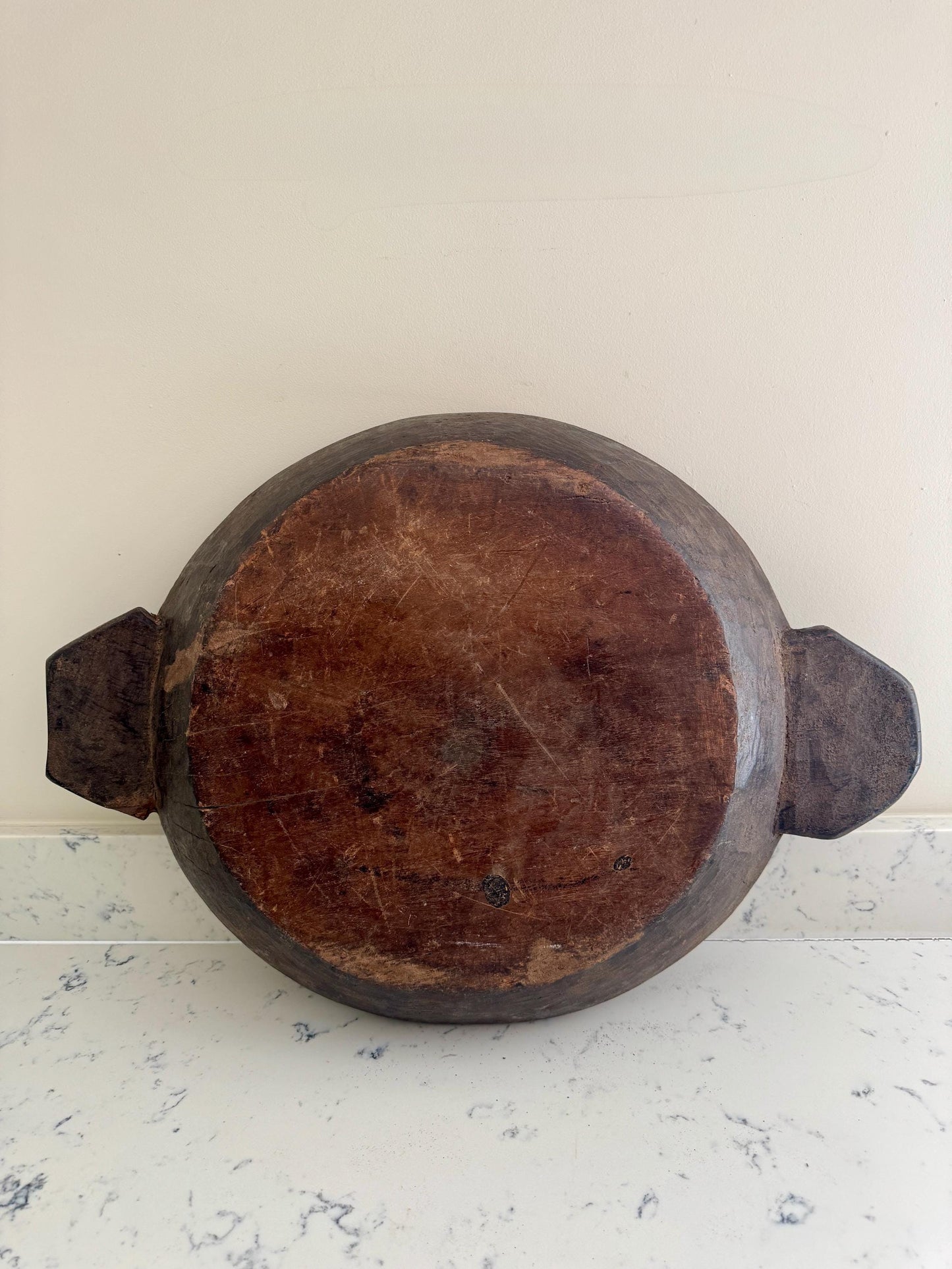 BEAUTIFUL ANTIQUE WOODEN BOWL