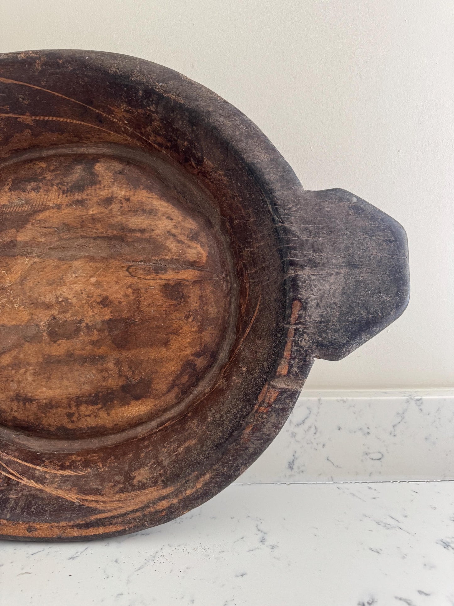 BEAUTIFUL ANTIQUE WOODEN BOWL