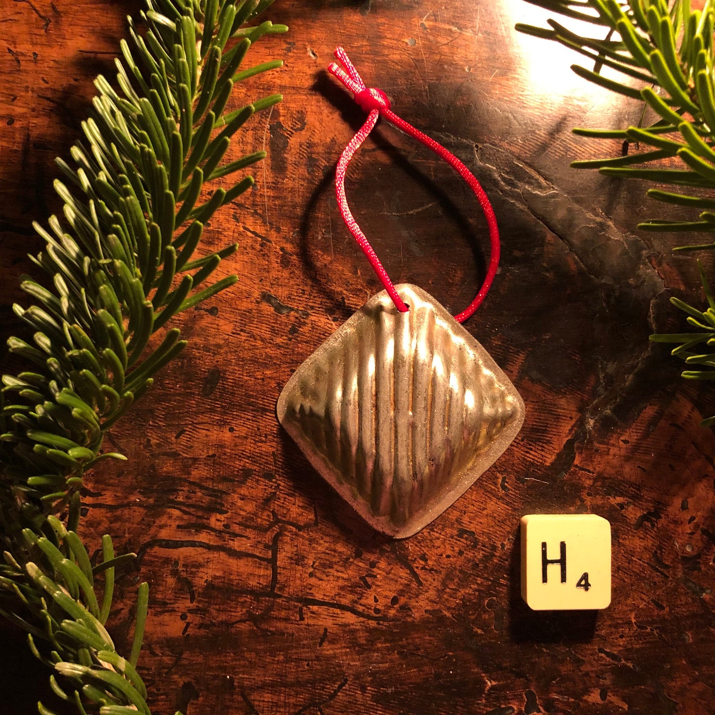 UPCYCLED TREE DECORATIONS