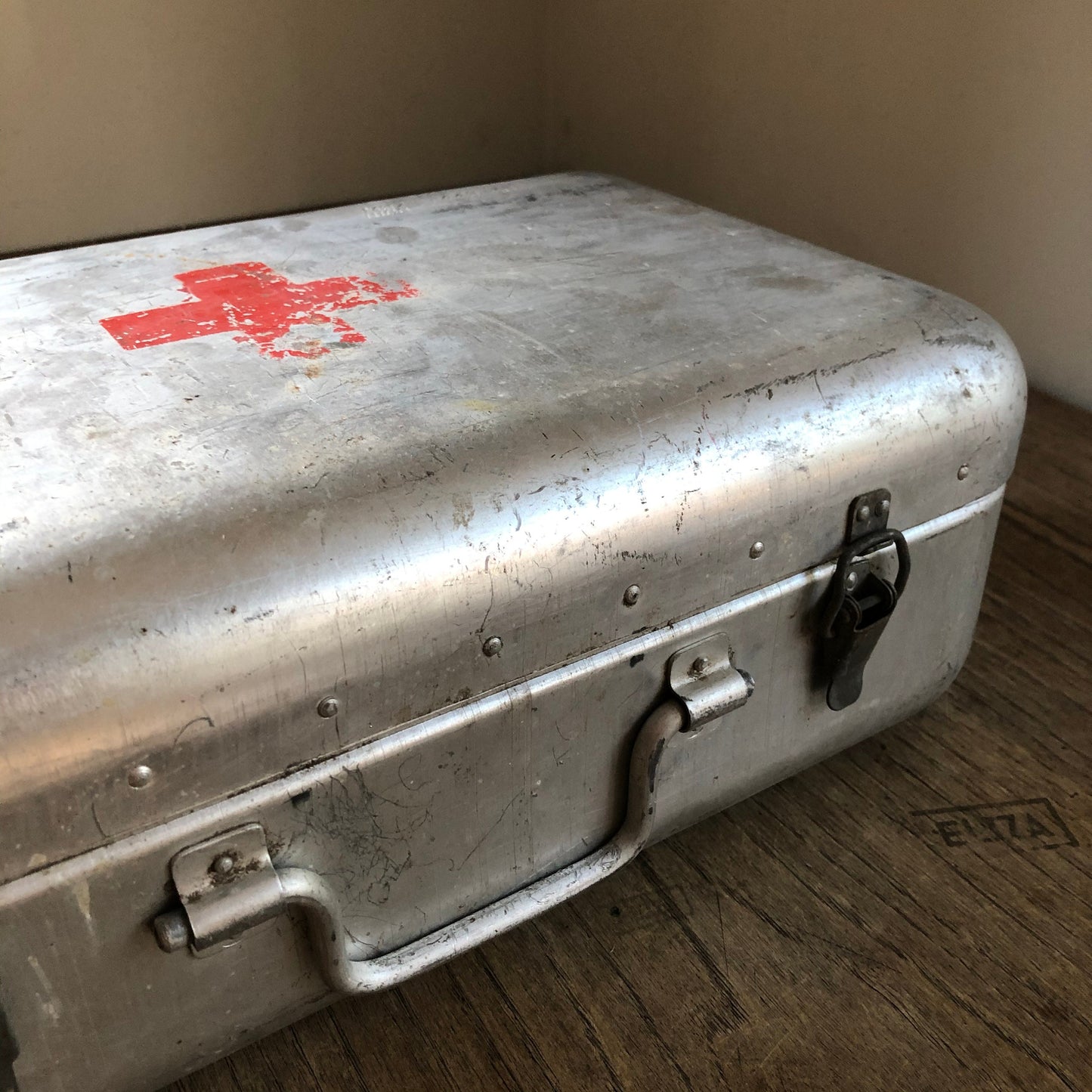 VINTAGE MEDICAL BOX