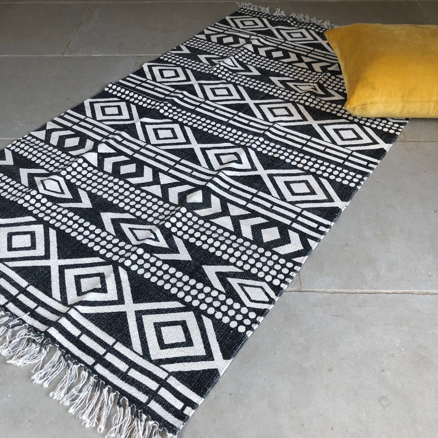 TRADITIONAL WOVEN MATT - THE KAMLA