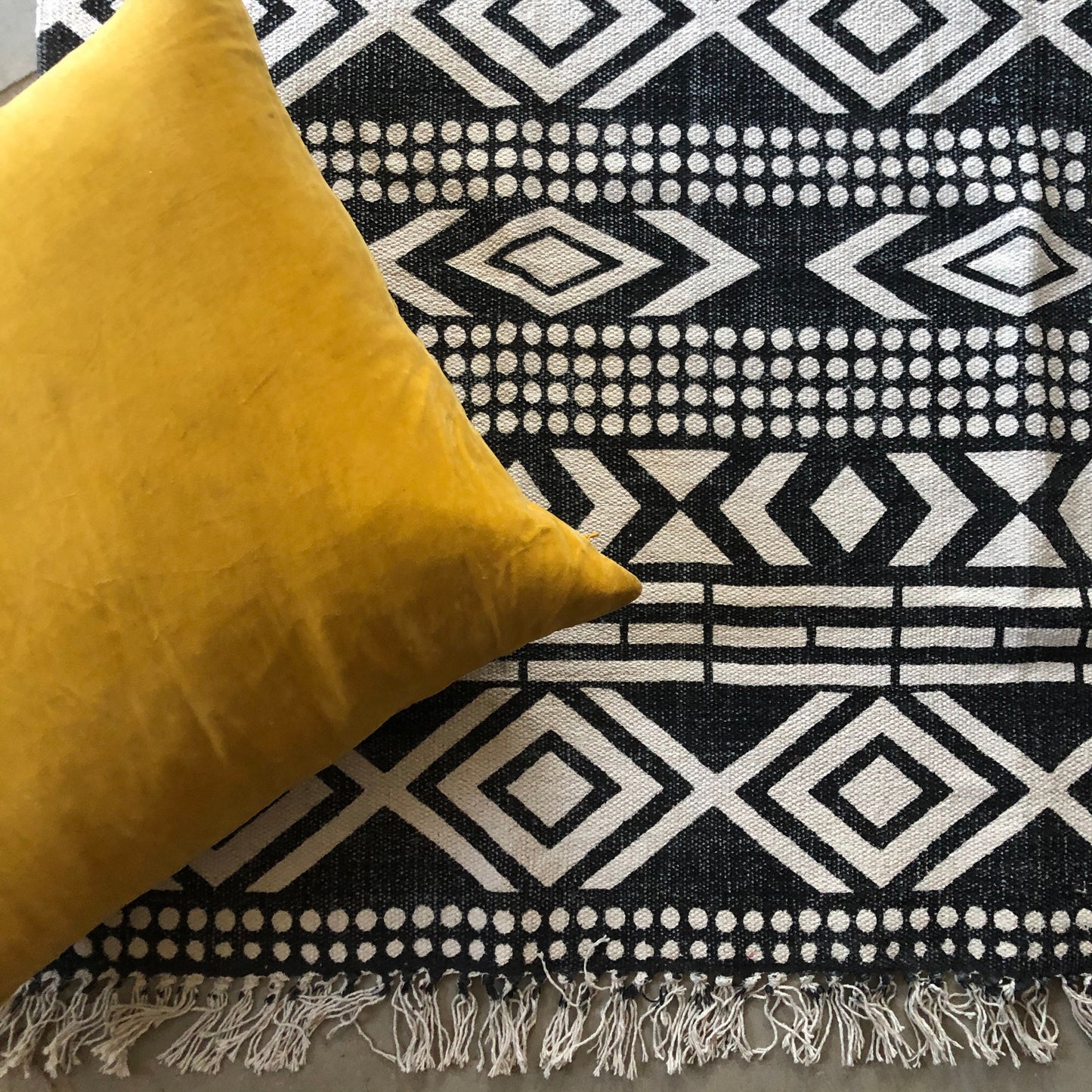 TRADITIONAL WOVEN MATT - THE KAMLA