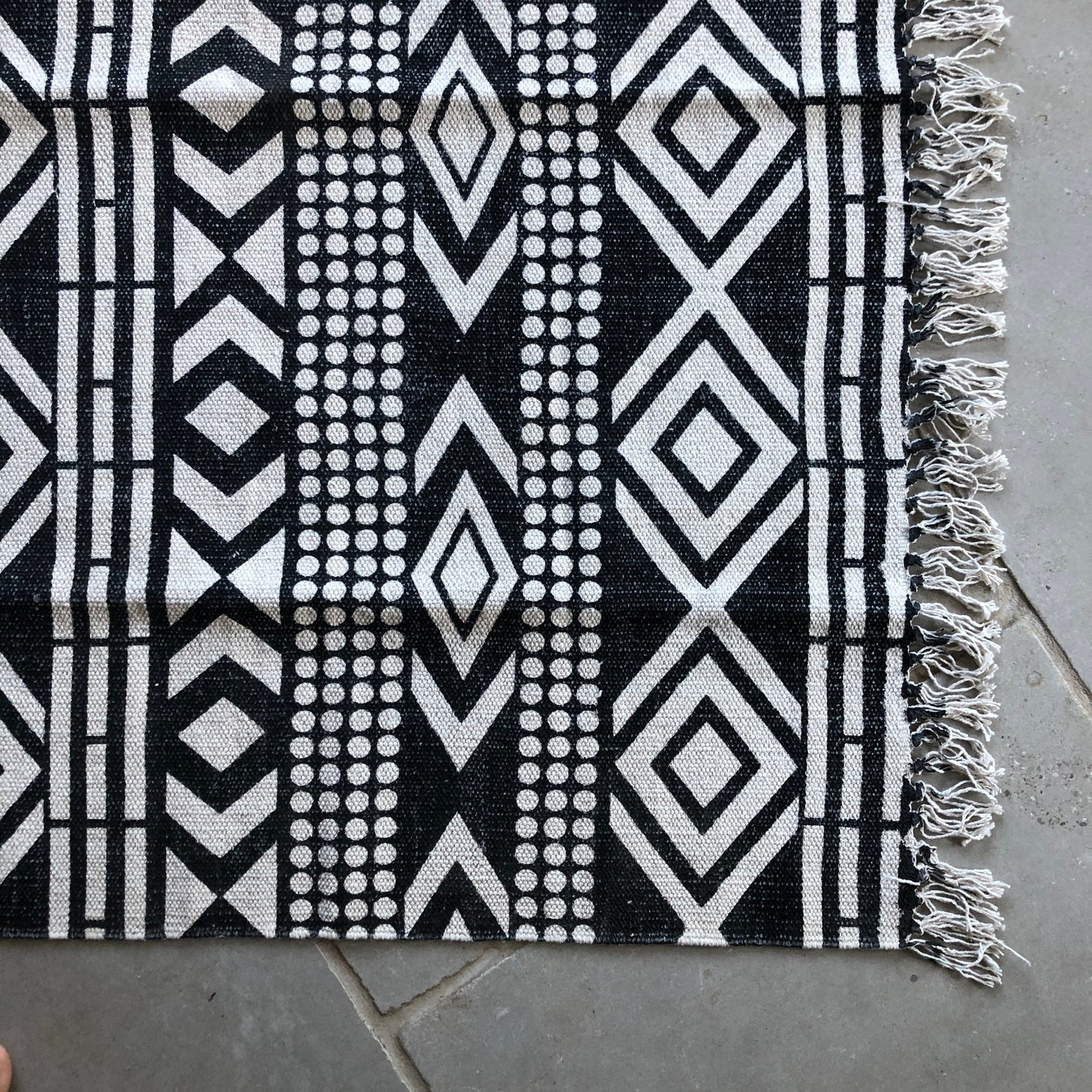 TRADITIONAL WOVEN MATT - THE KAMLA