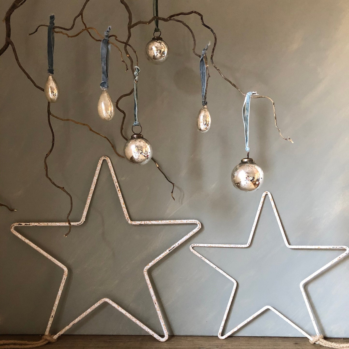 THE VEGA - RUSTIC OUTLINE STAR