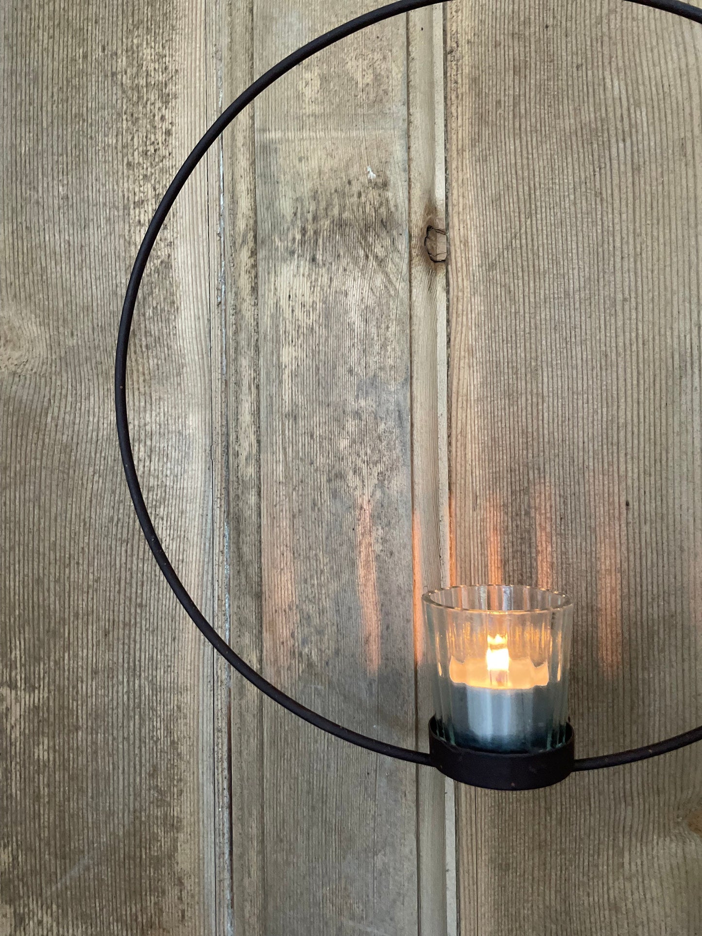 THE CORUN DISPLAY HOOP