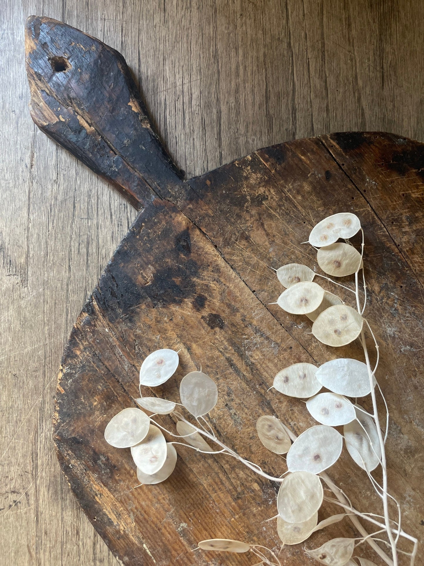 AGED WOODEN PLATTER