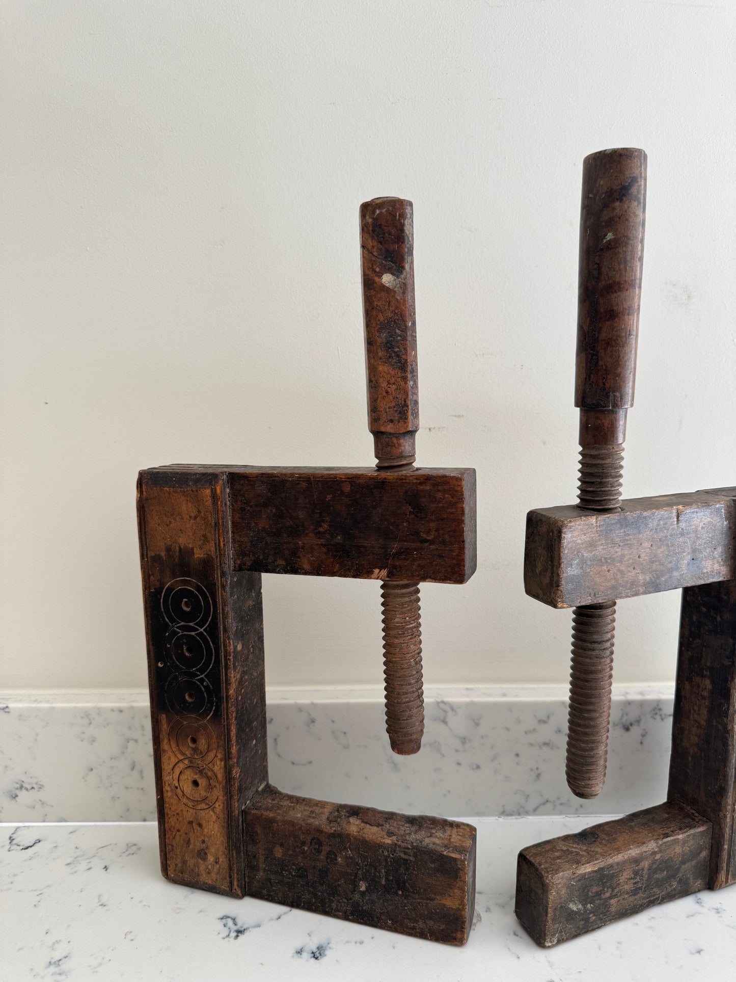 FRENCH ANTIQUE WOODEN SCREW CLAMP