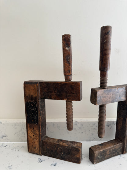 FRENCH ANTIQUE WOODEN SCREW CLAMP