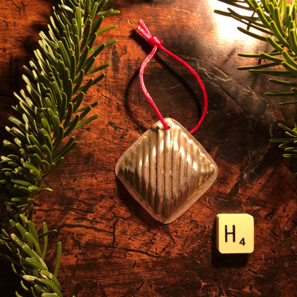 UPCYCLED TREE DECORATIONS