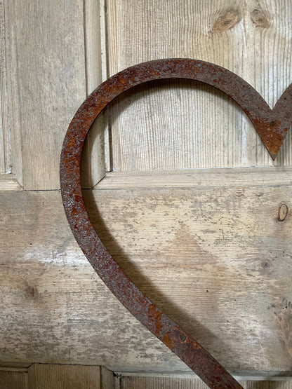 RUSTIC METAL HEART