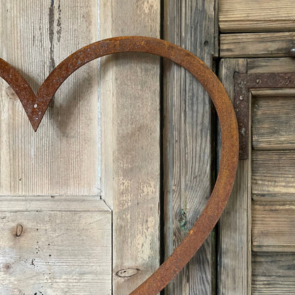 RUSTIC METAL HEART