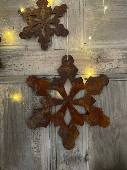 RUSTED METAL SNOWFLAKE