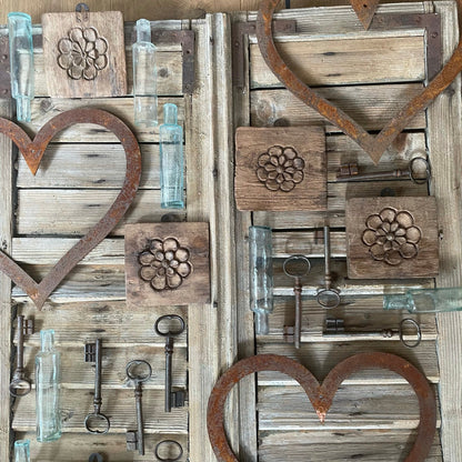 RUSTIC METAL HEART