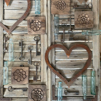 RUSTIC METAL HEART