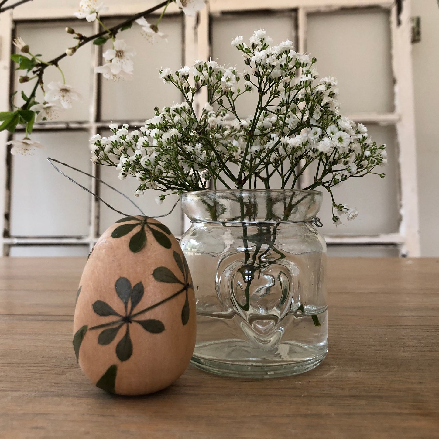 DECOUPAGE DECORATIVE EGGS