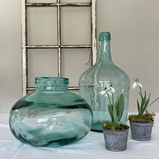 THE CELESTE GLOBE VASE